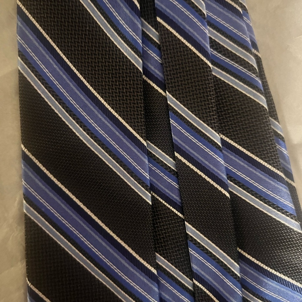 Michael Kors Classic Striped Silk Tie, Black & Blue – Formal Look